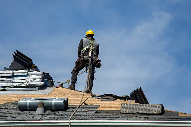 Professional Gutter Installation technician working in Hempstead, NY